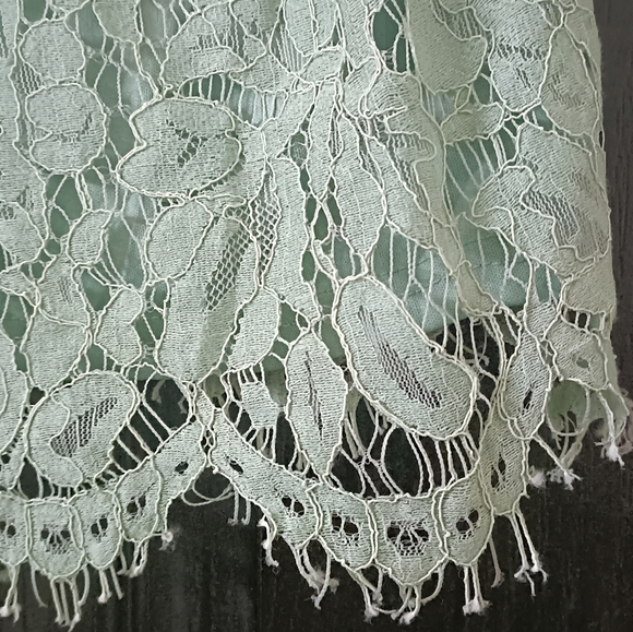 New look lace cropped top in uk 12. - Picture 2 of 7